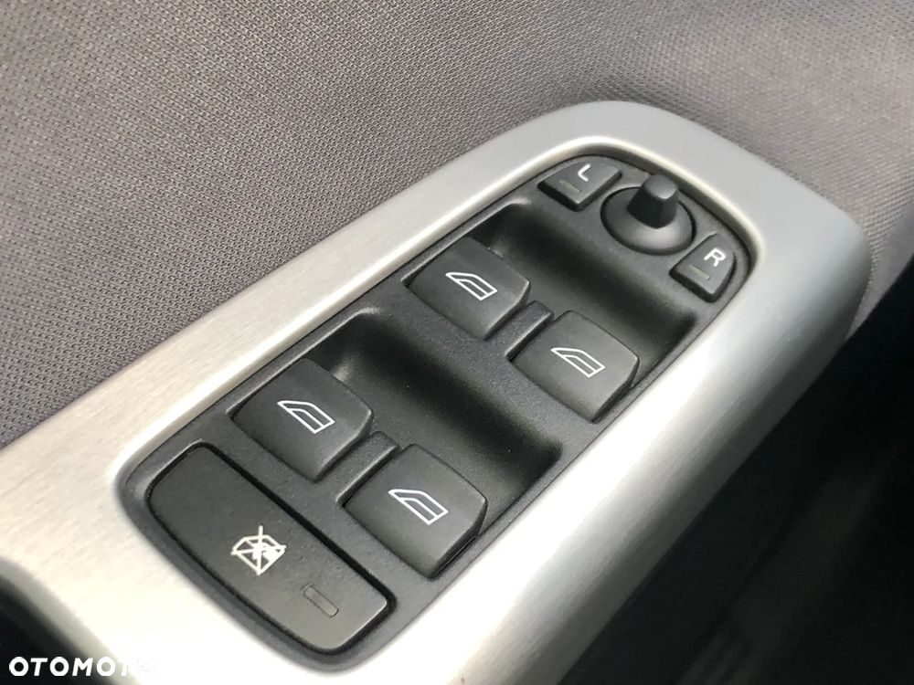 Volvo V50 - 21