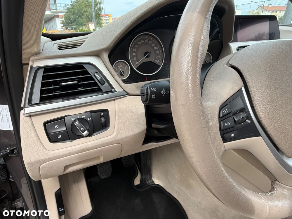 BMW Seria 3 320i Modern Line - 20