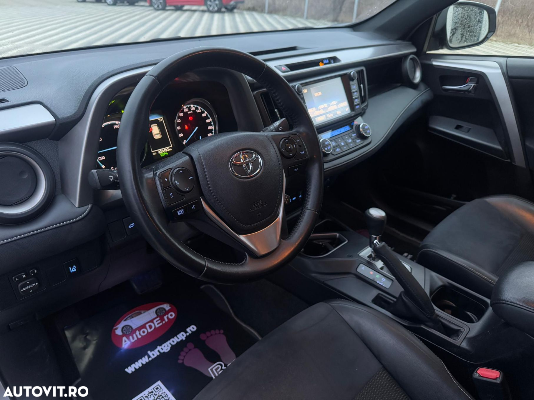 Toyota RAV4 - 6
