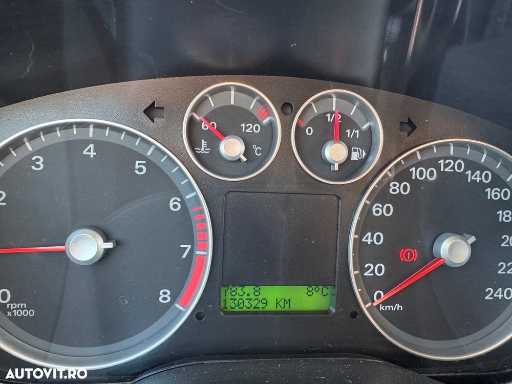 Ford C-Max 1.8 Ghia - 11