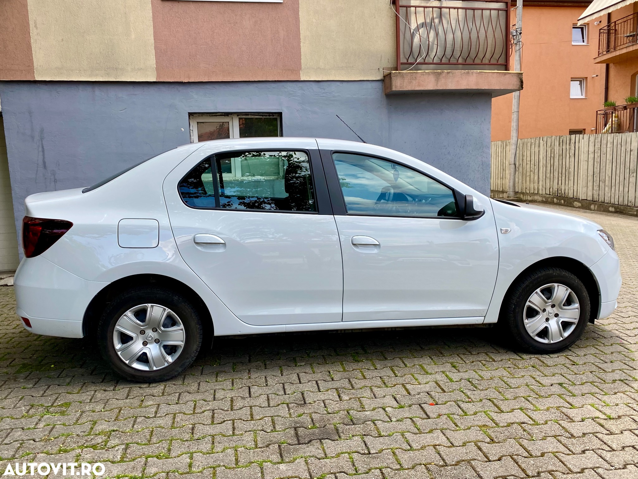 Dacia Logan 1.5 Blue dCi Laureate - 26
