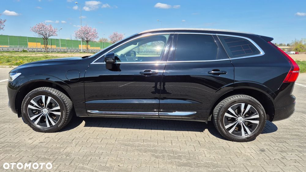 Volvo XC 60 T6 Plug-In Hybrid AWD Inscription Expression - 2