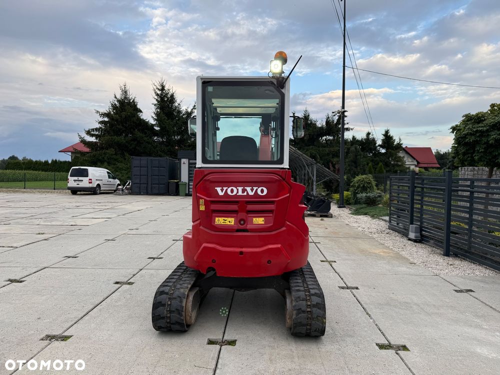 Volvo ECR25D - 4
