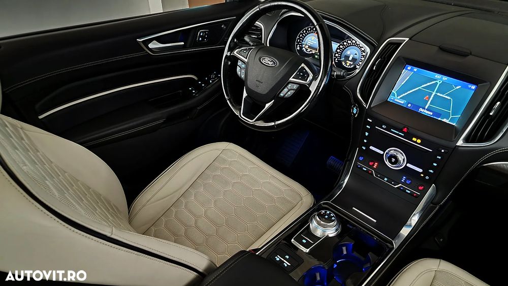 Ford Edge 2.0 Panther A8 AWD Vignale - 33