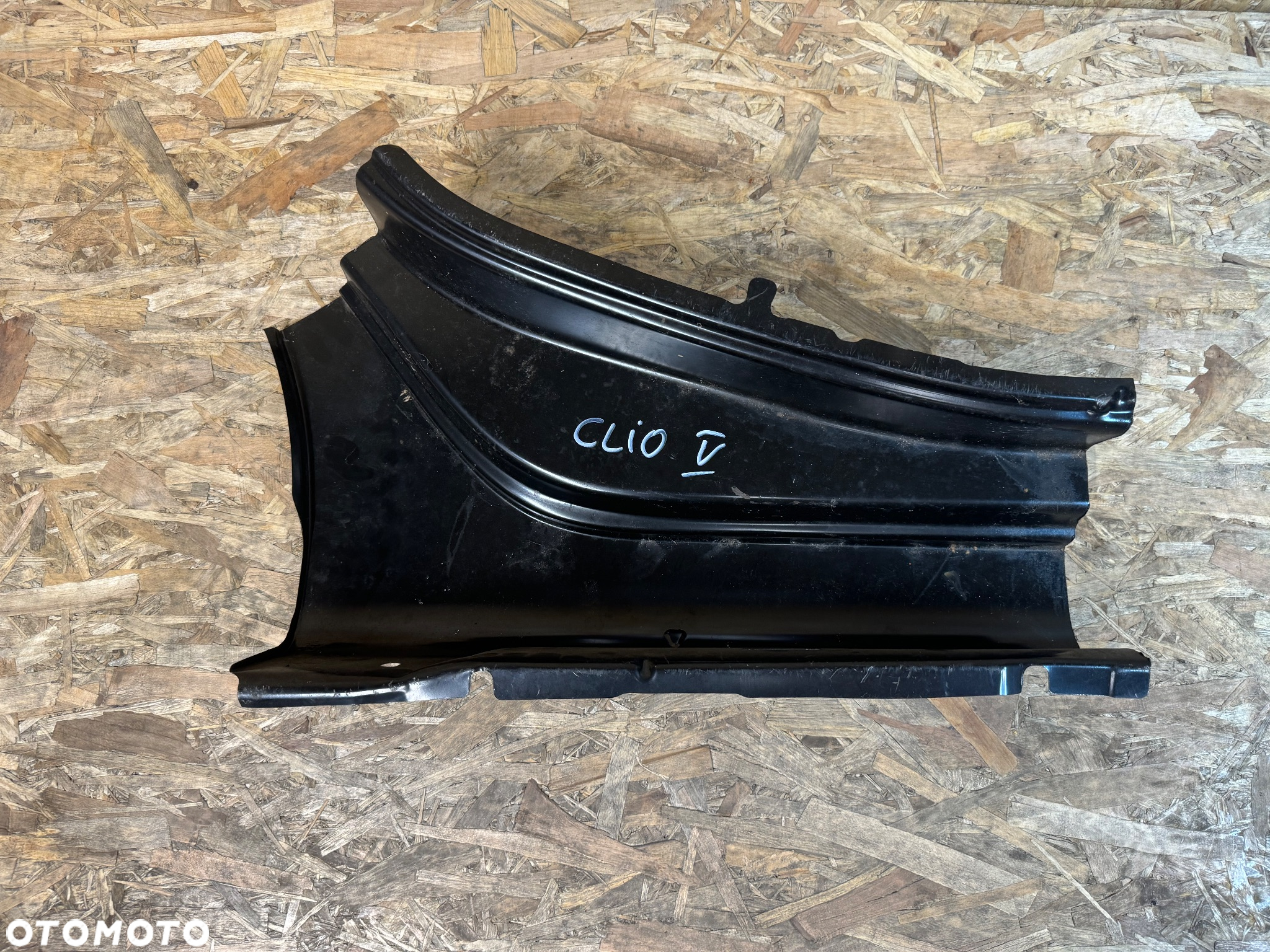 Renault clio 5 V lewy próg poszycie - 2