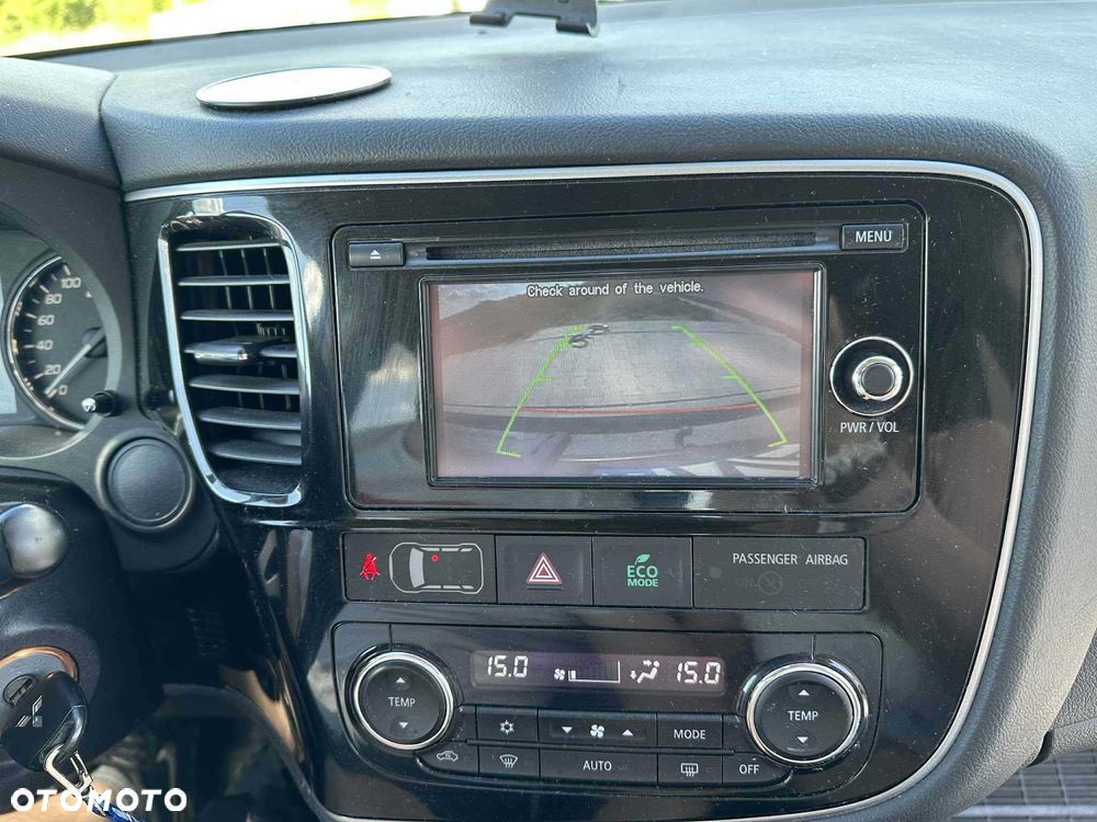 Mitsubishi Outlander - 8