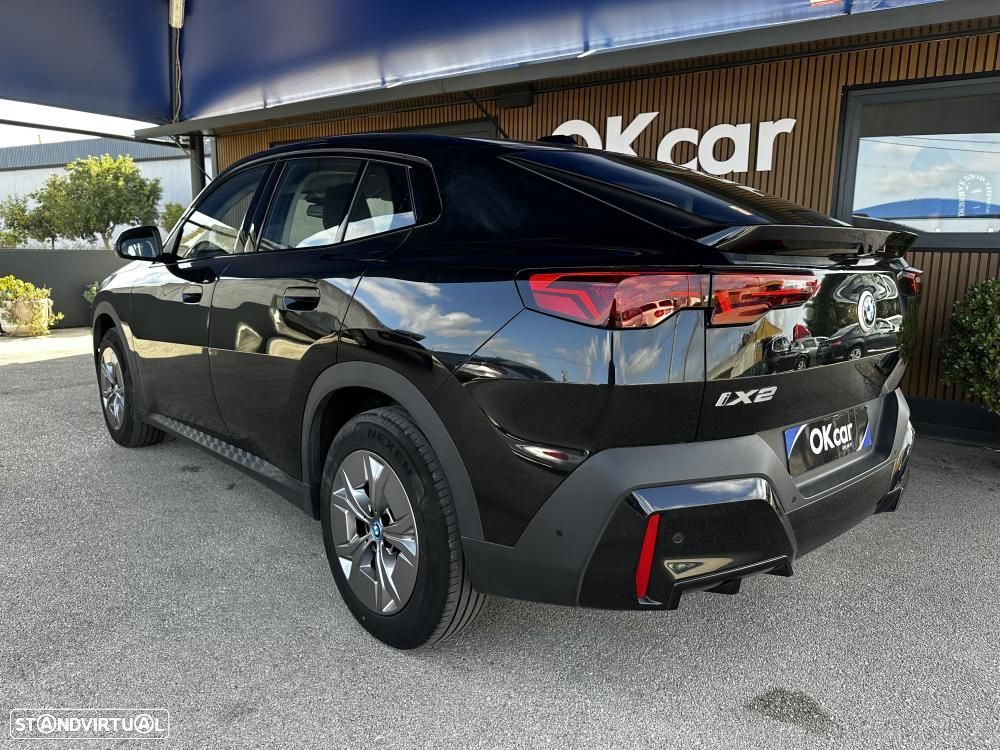 BMW iX2 eDrive20 — fotografia 2