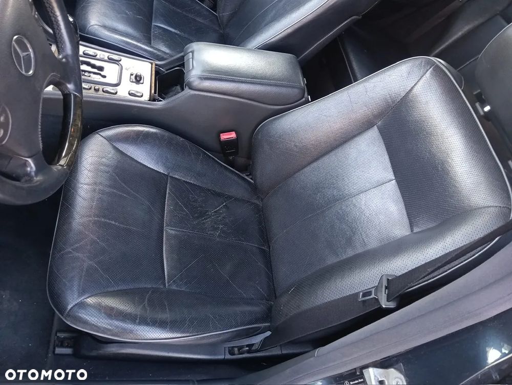 Mercedes-Benz Klasa E 320 T 4 Matic Avantgarde - 14
