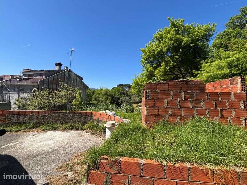 Terreno urbano perfeito em Sintra - Grande imagem: 2/4