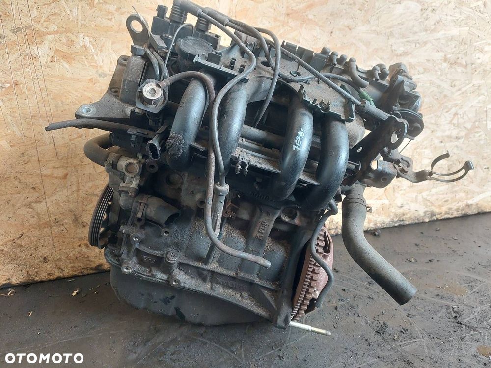 SILNIK BENZYNOWY SŁUPEK RENAULT CLIO II 1.2 8V D7F ID: 236846 - 1