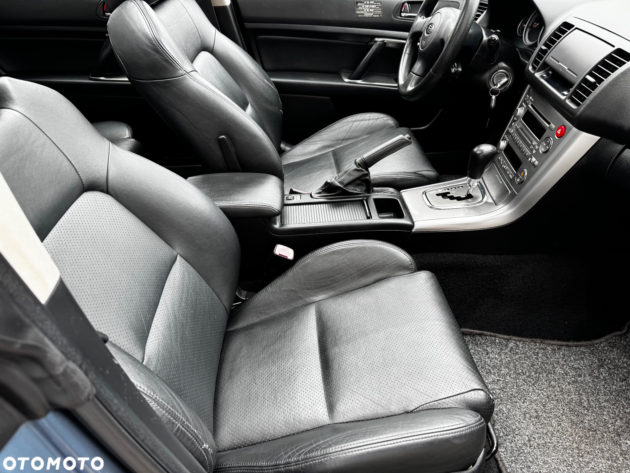 Subaru Legacy SW 2.0i AT - 29