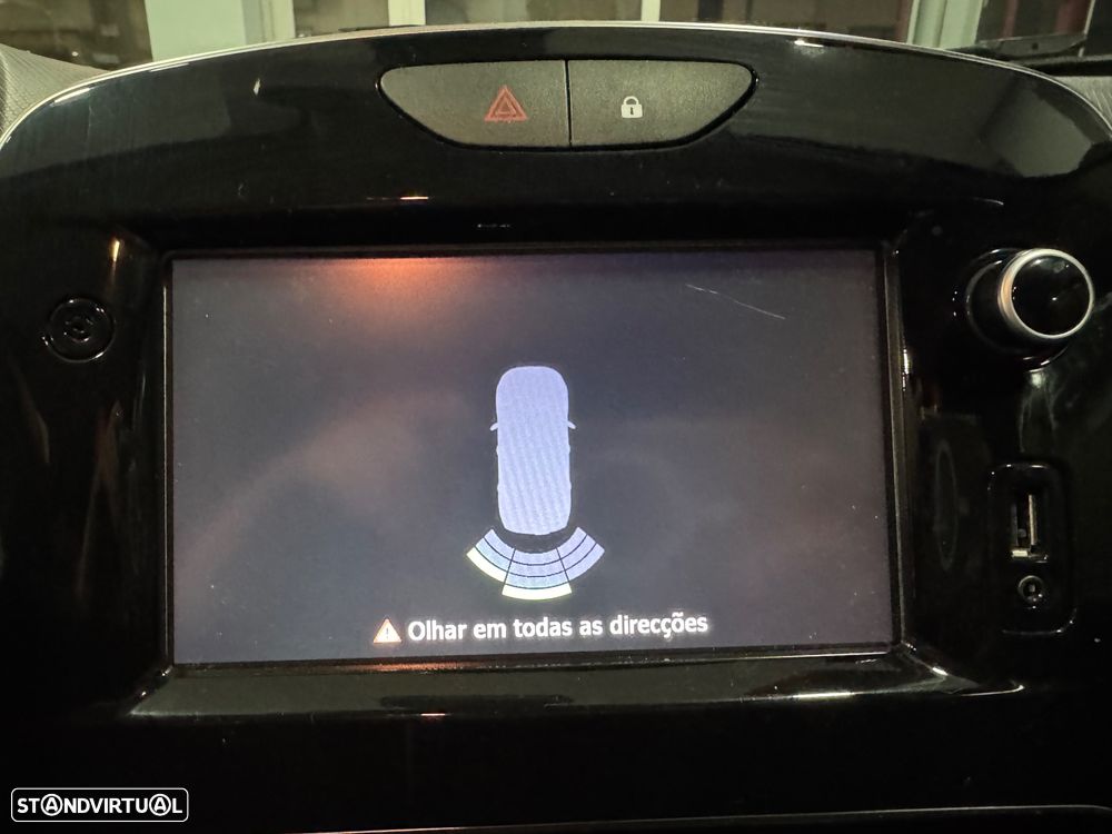 Renault Clio Sport Tourer Energy TCe 90 Start & Stop Limited - 10