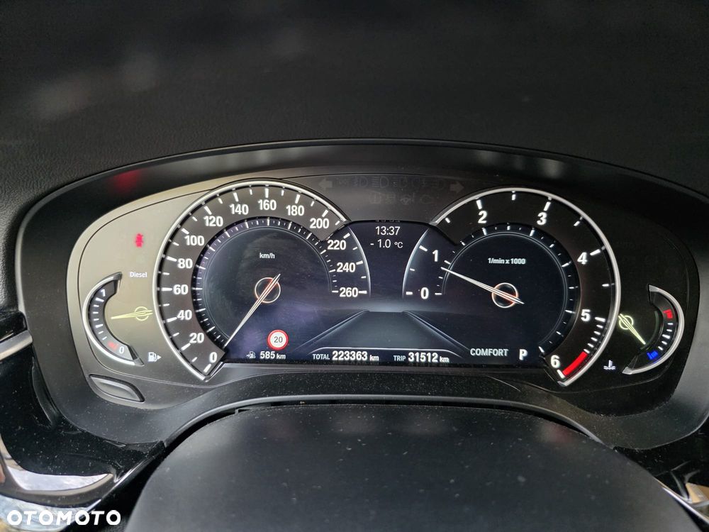 BMW Seria 5 520d Sport Line - 13