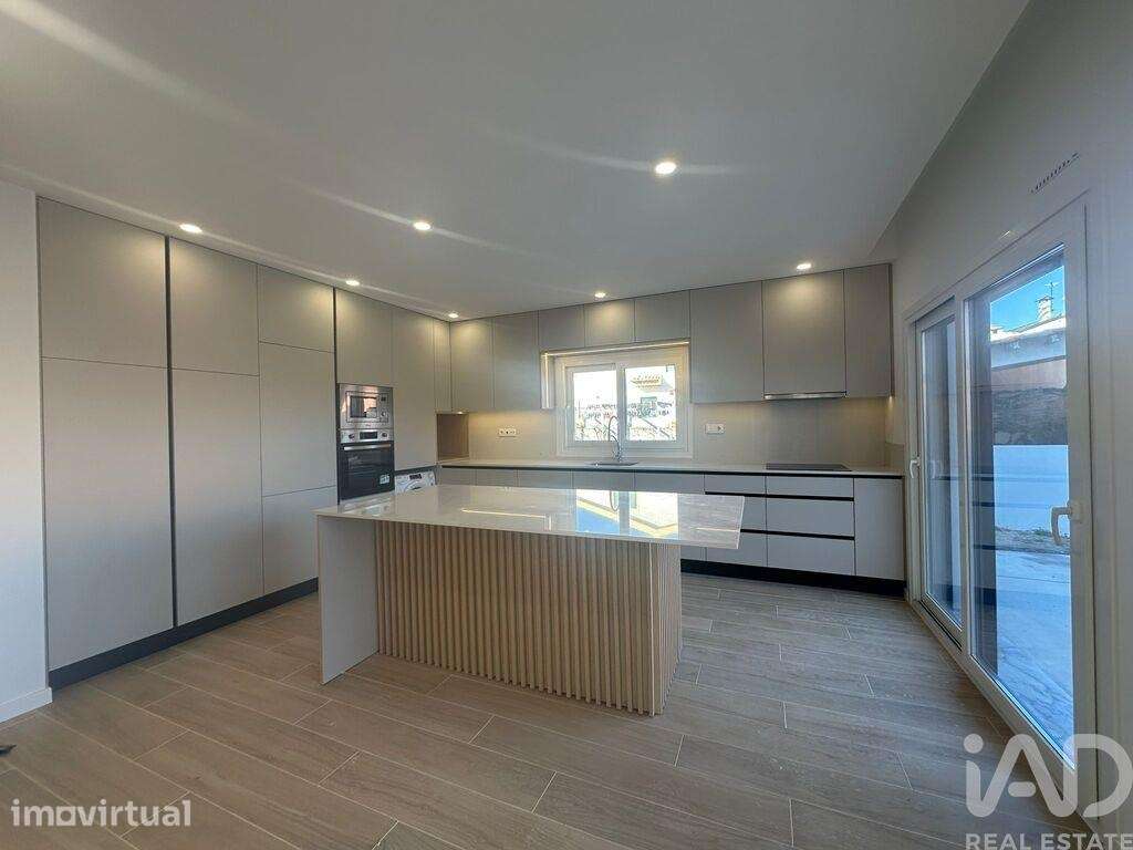 Casa / Villa T3 em Fernão Ferro de 124,00 m2 - Grande imagem: 3/25