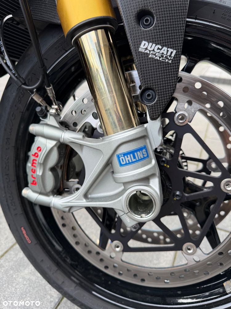 Ducati Monster - 10