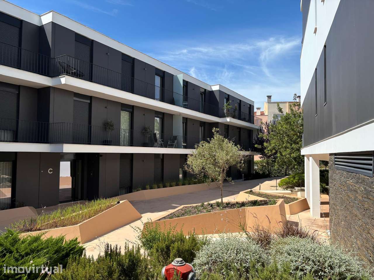 T2 no Condomínio Villa Romão – Carnaxide | A+, piscina, ginásio - Grande imagem: 3/24