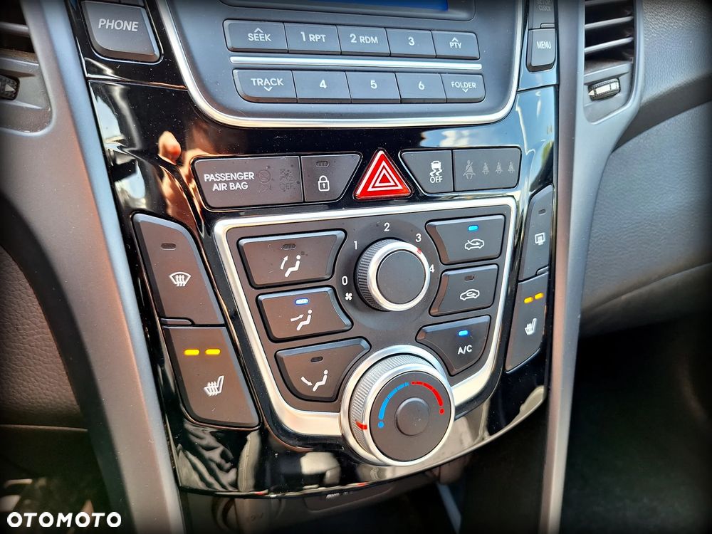 Hyundai i30 1.6 GDI BlueDrive Premium DCT - 25