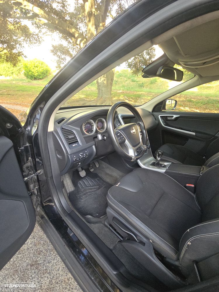 Volvo XC 60 2.0 D3 Drive Momentum Start/Stop - 16