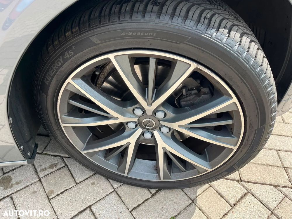 Volvo S90 T5 Momentum - 13