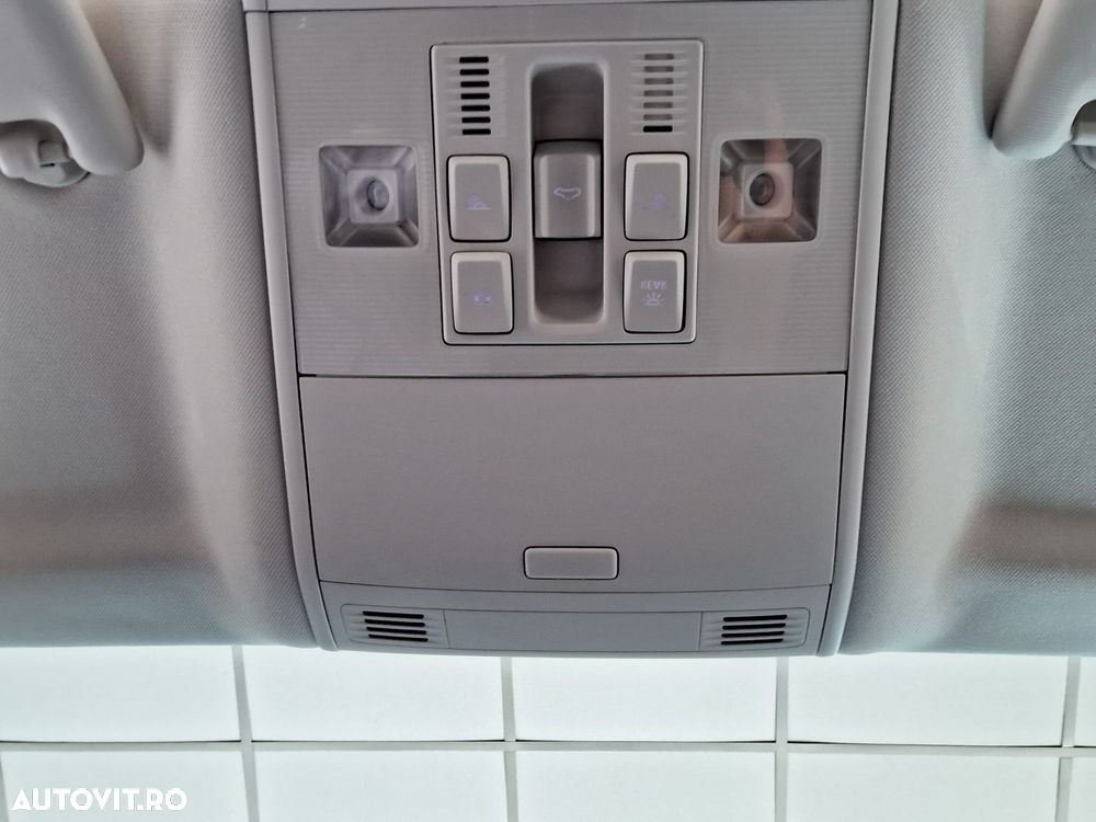 Volkswagen Passat 2.0 TDI DSG Highline - 28