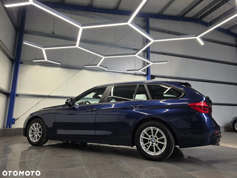 BMW Seria 3 318d Advantage - 13