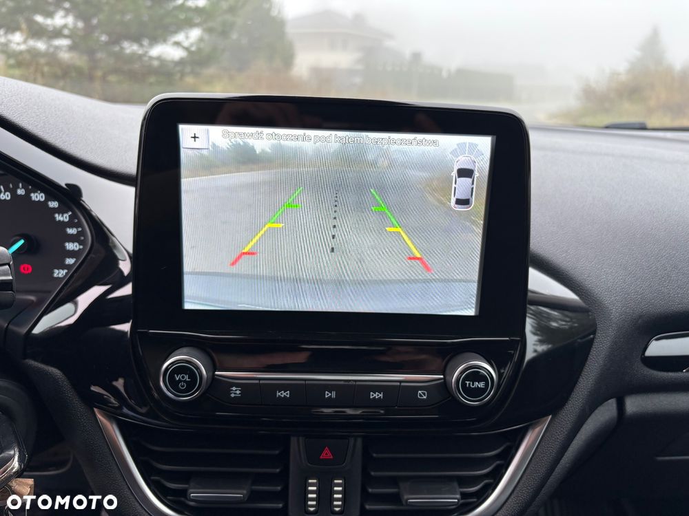 Ford Fiesta 1.0 EcoBoost S&S TITANIUM - 15