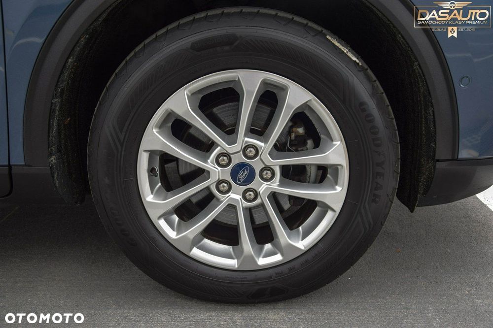 Ford Kuga - 36