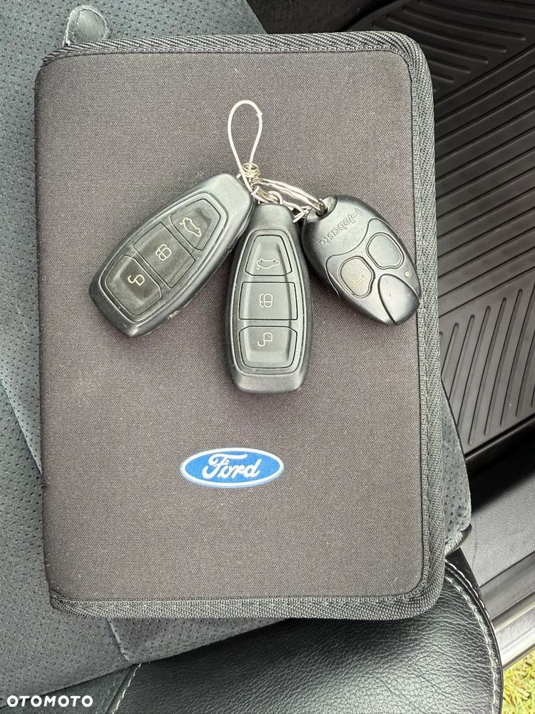 Ford Mondeo 1.6 TDCi ECOnetic Start-Stopp Titanium - 28