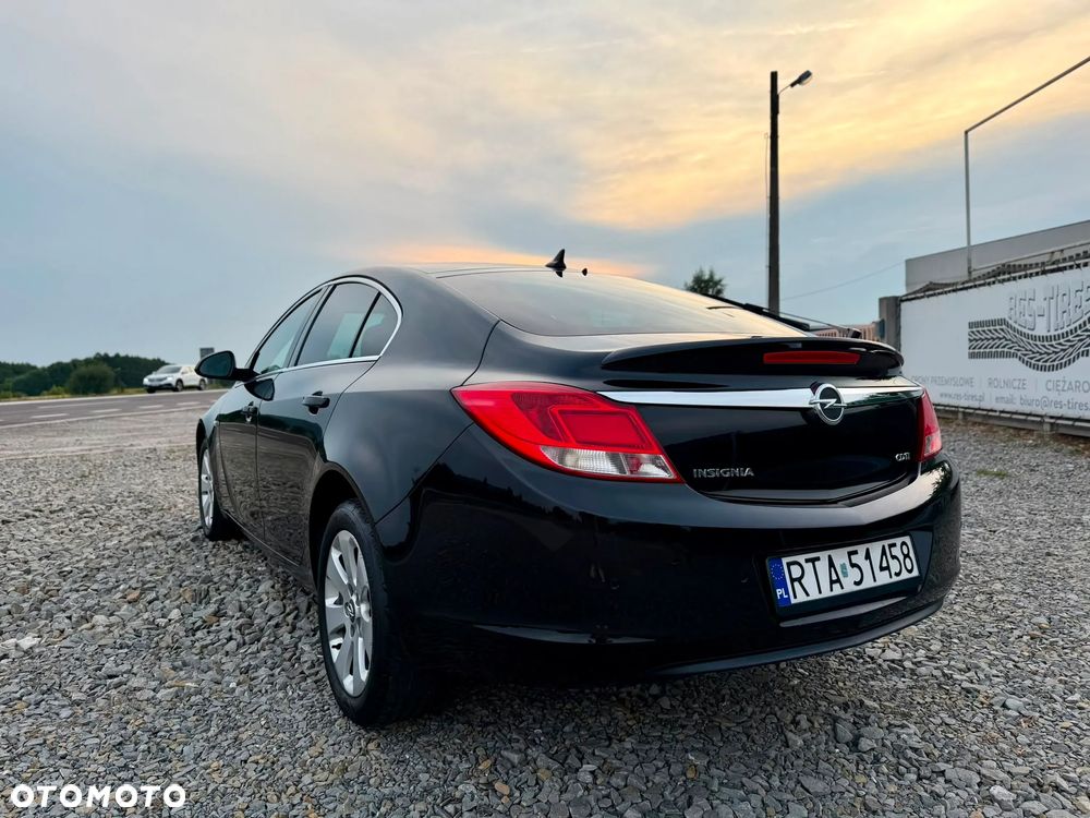 Opel Insignia 2.0 CDTI Cosmo - 3