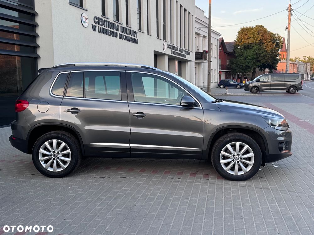Volkswagen Tiguan 2.0 TDI DPF 4Motion BlueMotion Technology DSG Sport & Style - 6