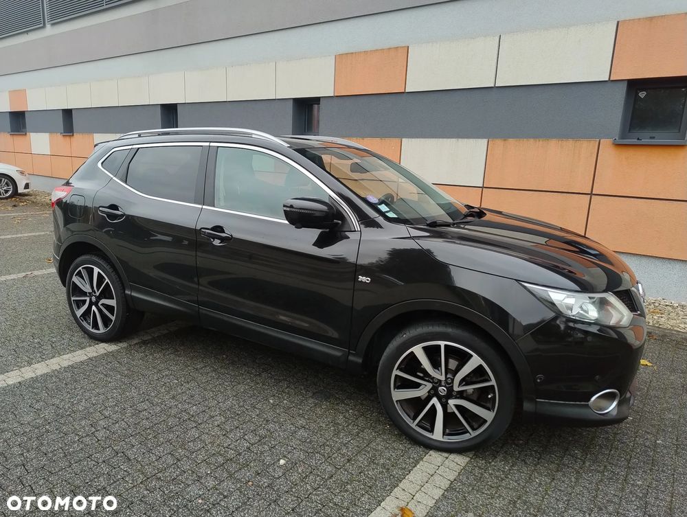 Nissan Qashqai 1.2 DIG-T 360 - 1