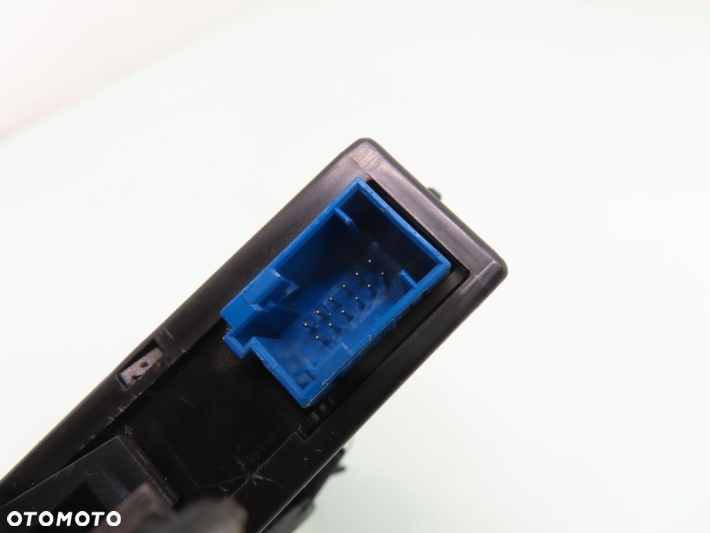 CZYTNIK KARTY RENAULT LAGUNA II 8200091857 - 3