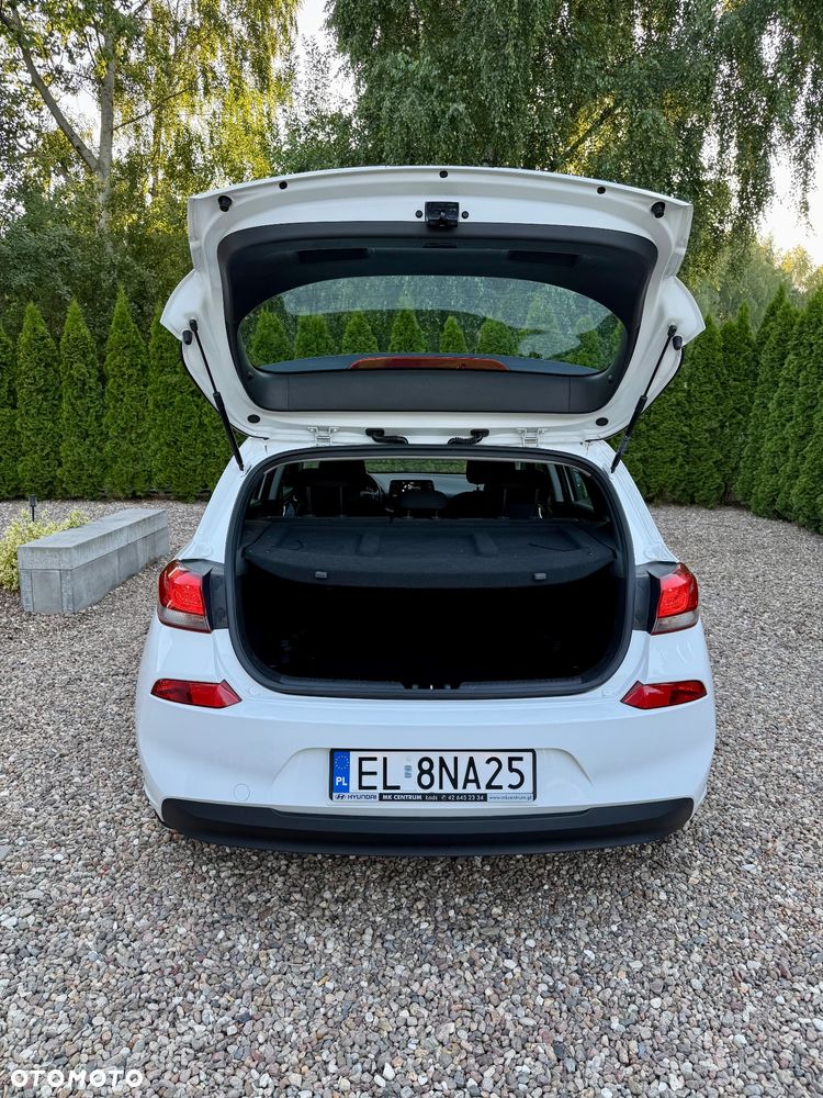 Hyundai i30 1.4 Classic + - 21