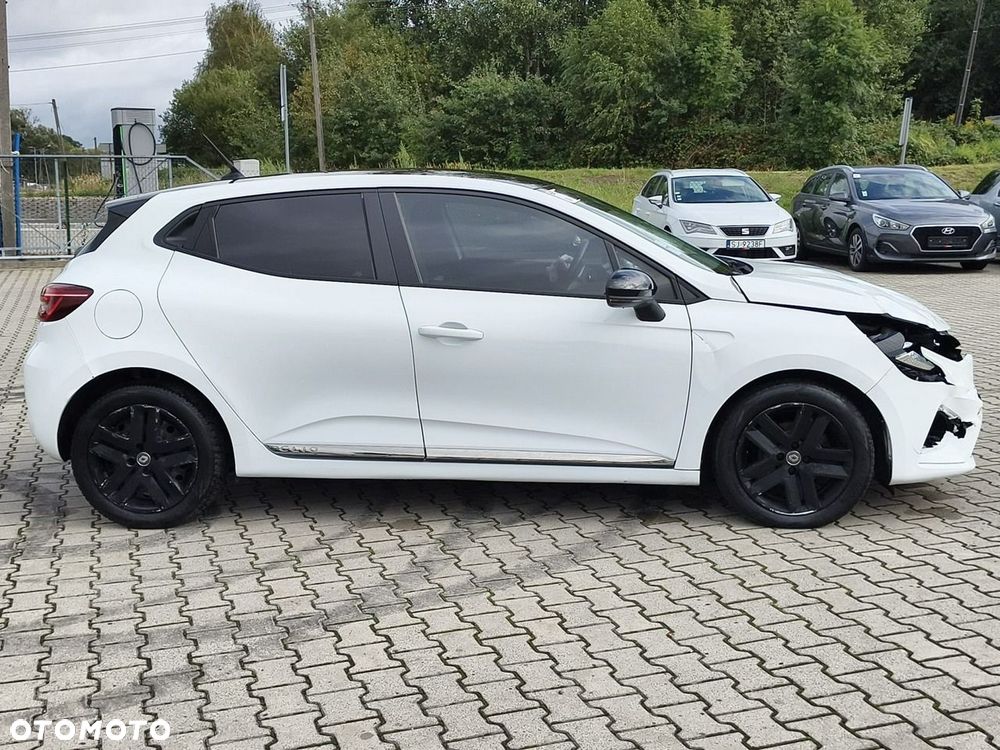 Renault Clio - 8