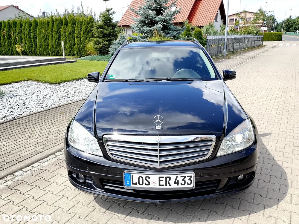 Mercedes-Benz Klasa C 180 CGI BlueEff Classic - 3