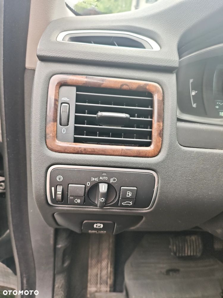 Volvo XC 70 - 17
