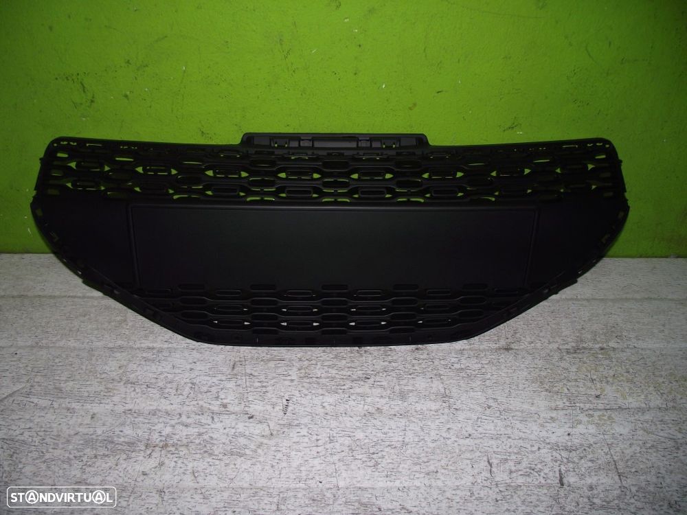 Grelha Central Peugeot 208 - 2012 / 2015 - NOVO - G304 - 1