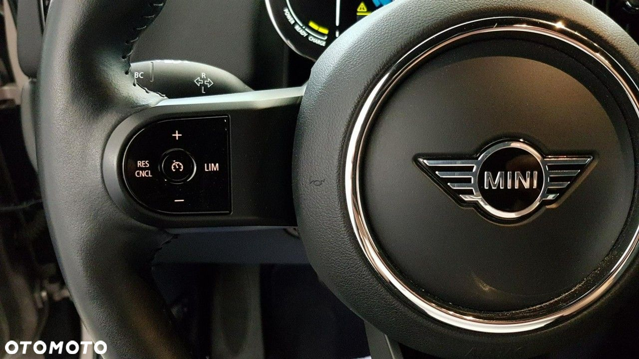 MINI Countryman Cooper ALL4 Classic Trim - 15