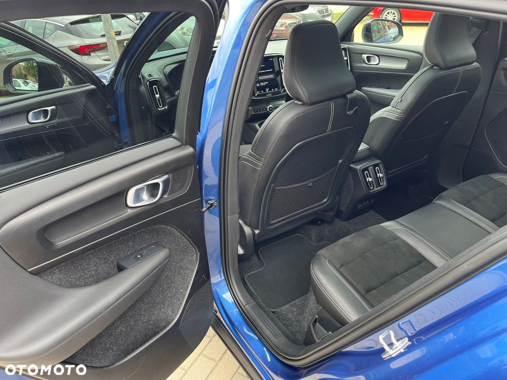 Volvo XC 40 T4 AWD R-Design - 30