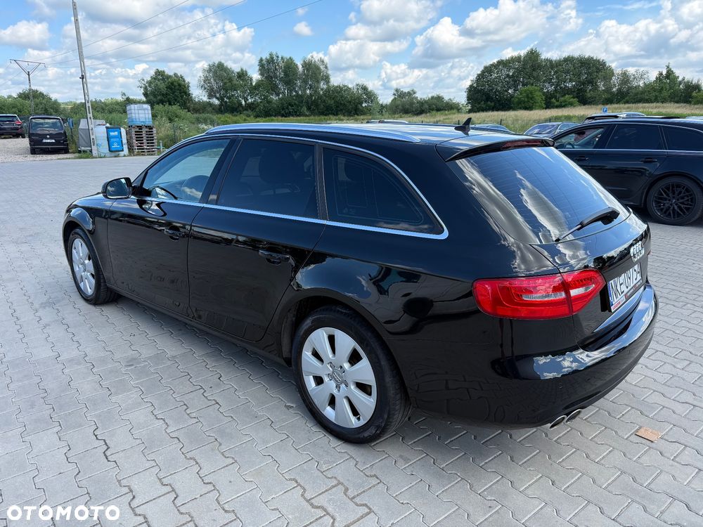 Audi A4 Avant 2.0 TDI ultra design - 6