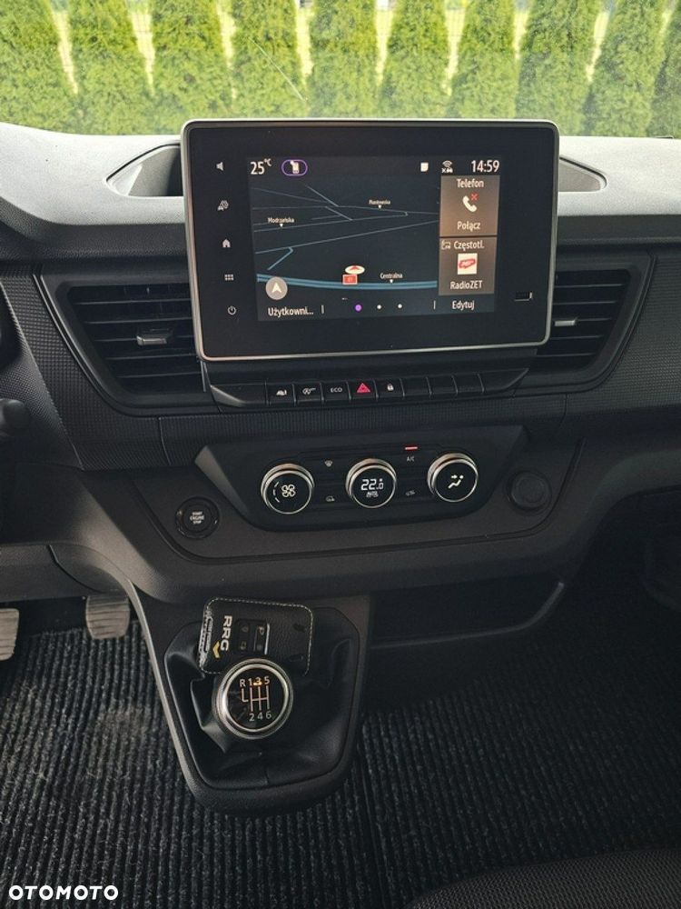 Renault Trafic - 21