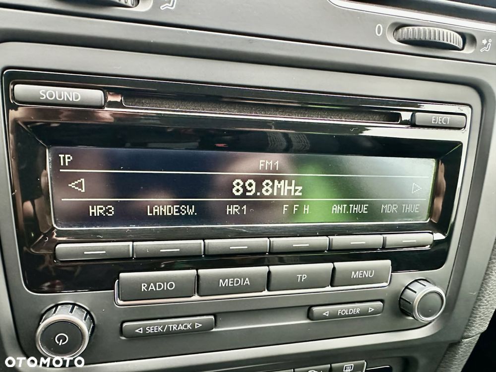 Volkswagen Golf 1.6 TDI Comfortline DSG - 6