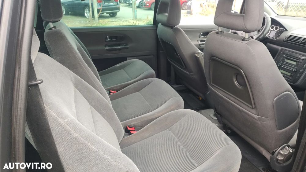 Volkswagen Sharan 1.9TDI Comfortline - 9