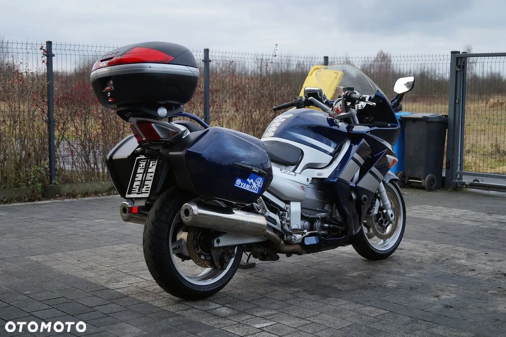 Yamaha FJR - 10