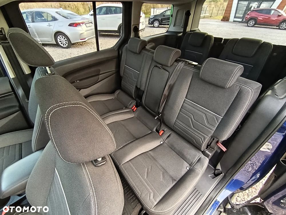 Ford Tourneo Connect - 24