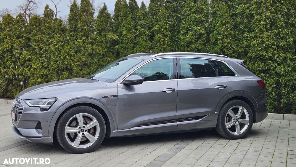 Audi e-tron 55 quattro - 8