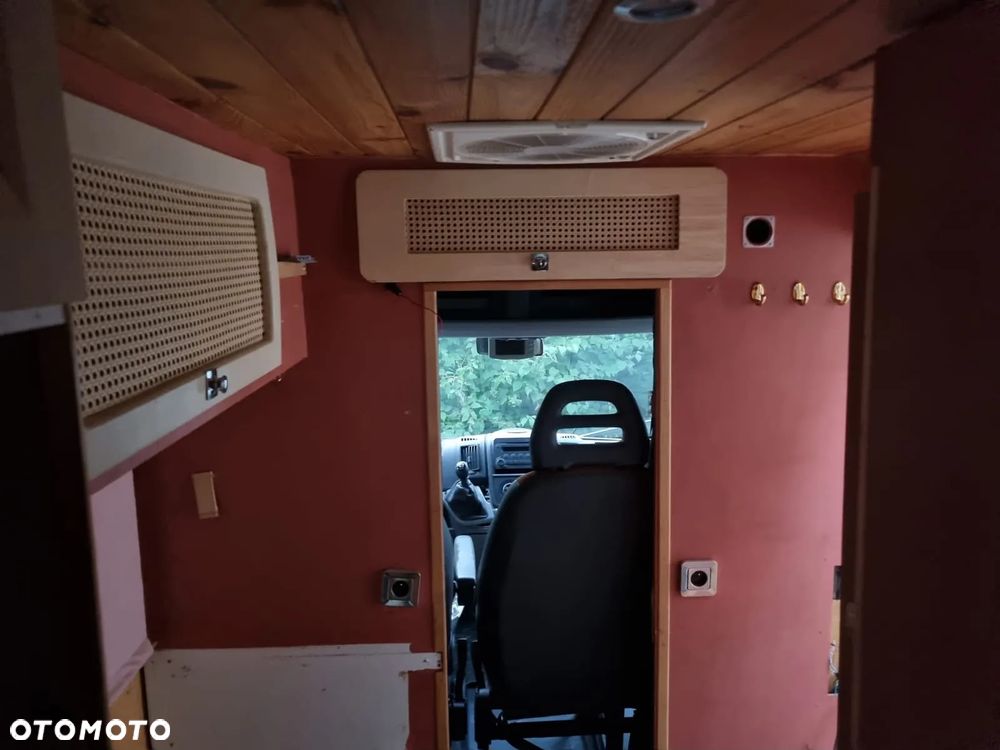 Fiat DUCATO III MAXI 2.3 JTD 120 VAN LIFE "LE FOURGON MILLENIUM" - 21