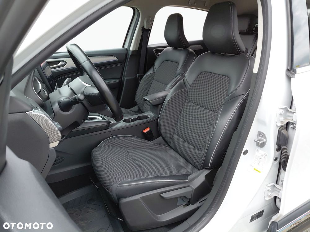Renault Arkana 1.6 E-TECH Intens MMT - 13
