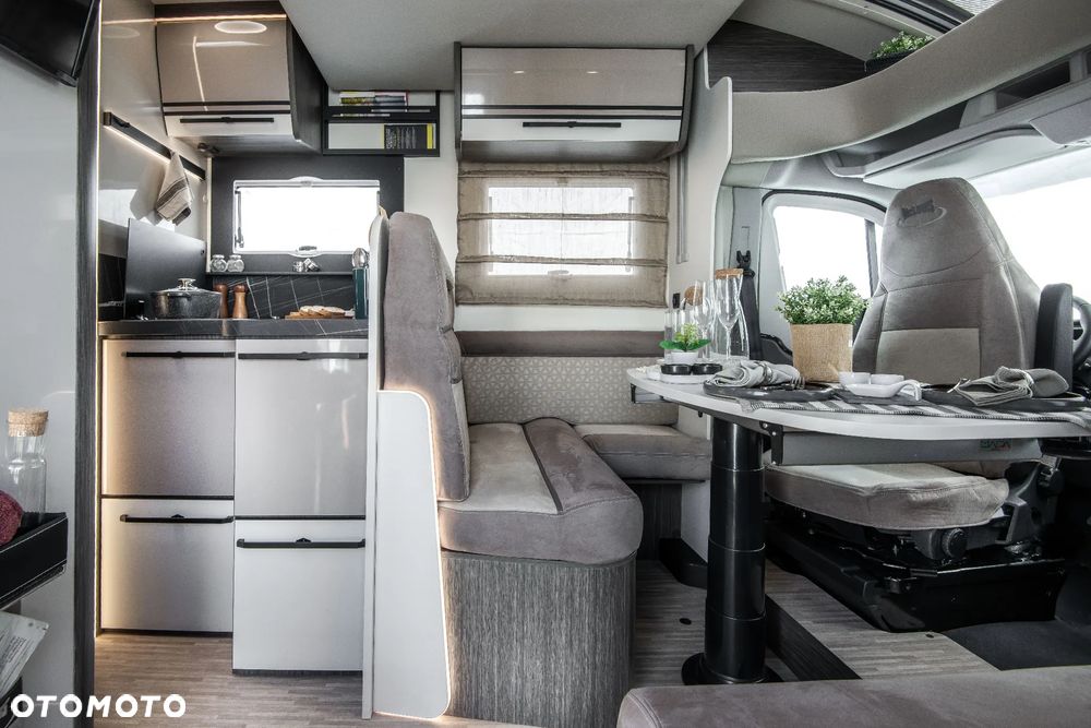 McLOUIS MC4 860 - MODEL 2026 -AUTOMAT ZIMOWY  5 osobowy, 6.99m  PoŁintegra 2x łóżko Elektryczne - 9