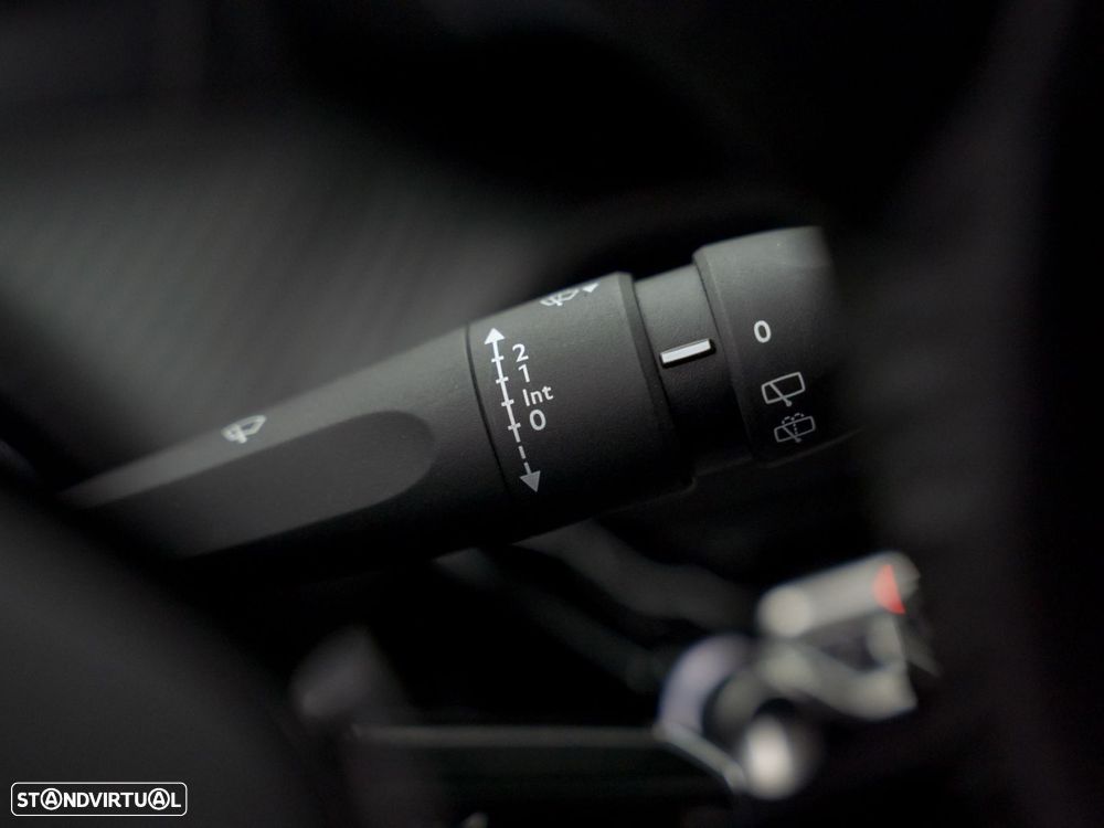 Peugeot 208 1.2 PureTech Active Pack - 21